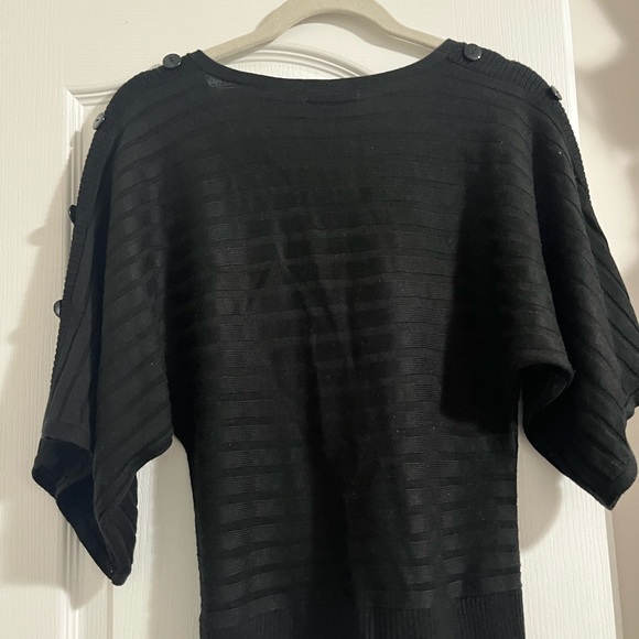Wome black top - Picture 1 of 5